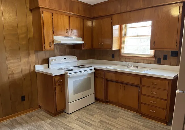 Listing Photo 4 - Condo for sale in building located at 110 Allen Dr, Winchester, TN 37398