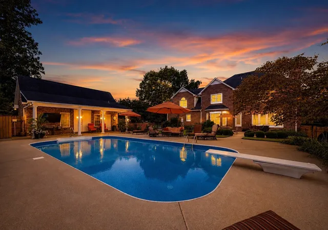 3rd image of 104 Saint Andrews Pl, Tullahoma, TN 37388 | MLS# 3190481