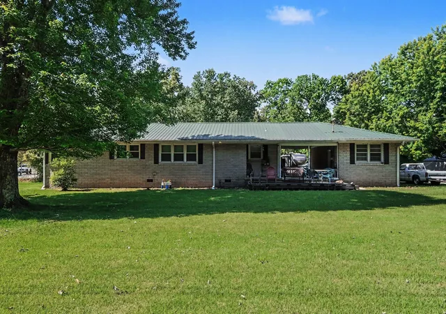 1st image of 190 W Lynn Dr, Manchester, TN 37355 | MLS# 3190530