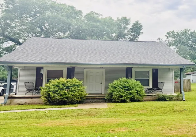 Photo 1 of Single family home for sale at 161 E Winchester St, Gallatin, TN 37066 | MLS# 3198861 | Listing updated on 2026-09-03