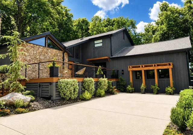 Photo 2 of Single family home for sale at 1003 Perkins Ln, Franklin, TN 37069 | MLS# 3191169 | Listing updated on 2026-08-31