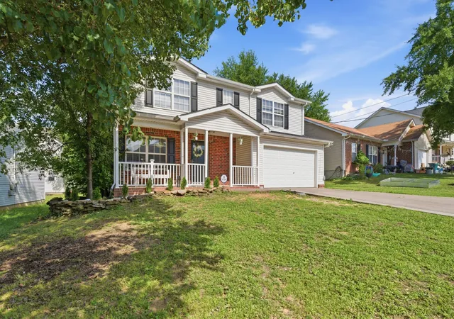 Photo 2 of Single family home for sale at 340 Sarna Dr, La Vergne, TN 37086 | MLS# 3244114 | Listing updated on 2026-09-27