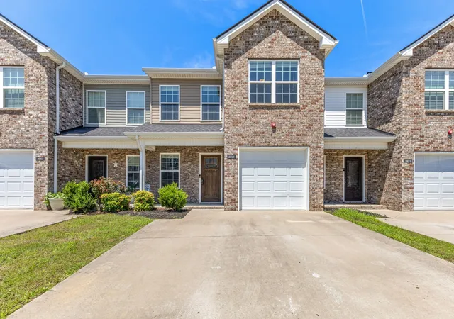 Homes for sale in Ashland City, TN | 2067 Downstream Dr, Ashland City, TN 37015 | MLS# 3191193