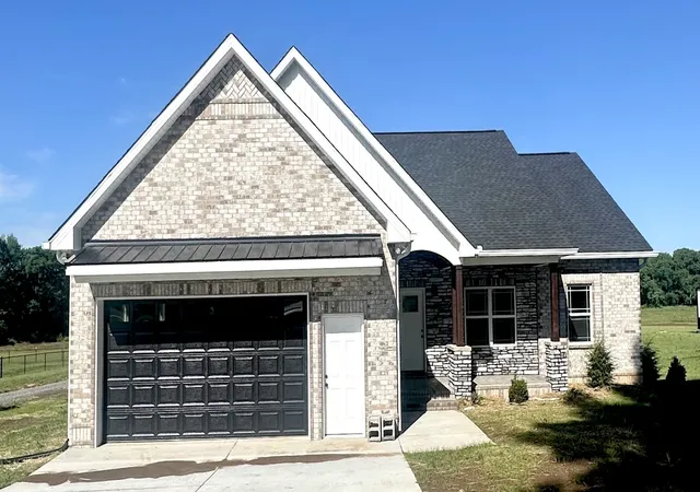 Single family home for sale at 2220 Highway 141 N, Hartsville, TN 37074 | MLS# 3193023