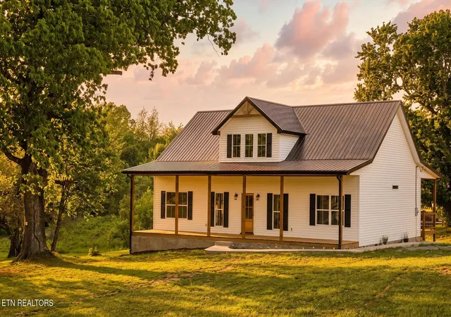 1st image of 103 N Duncan St, Jamestown, TN 38556 | MLS# 3216596