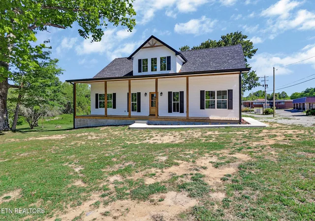 4th image of 103 N Duncan St, Jamestown, TN 38556 | MLS# 3216596