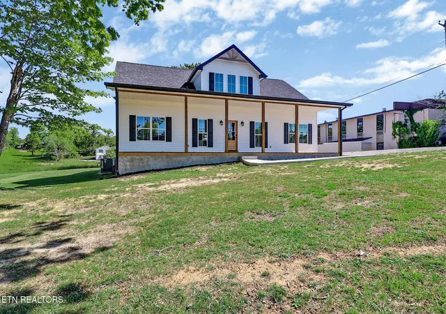 5th image of 103 N Duncan St, Jamestown, TN 38556 | MLS# 3216596