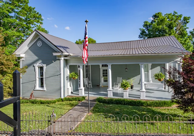 Homes for sale in Lynnville, TN | 1586 Main St, Lynnville, TN 38472 | MLS# 3225046