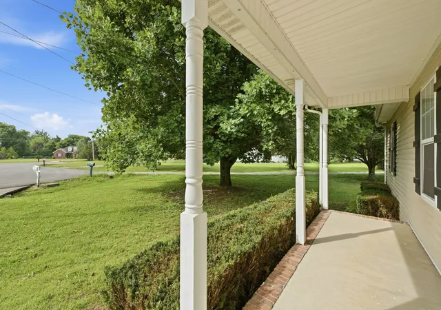 Photo 3 of Single family home for sale at 157 Millwood Dr, Murfreesboro, TN 37127 | MLS# 3230368 | Listing updated on 2026-09-23