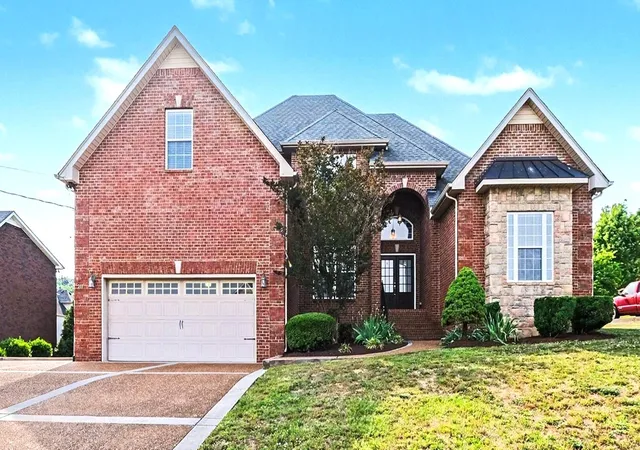 Photo 1 of Single family home for sale at 211 Bonifay Dr, Smyrna, TN 37167 | MLS# 3217133 | Listing updated on 2026-08-24