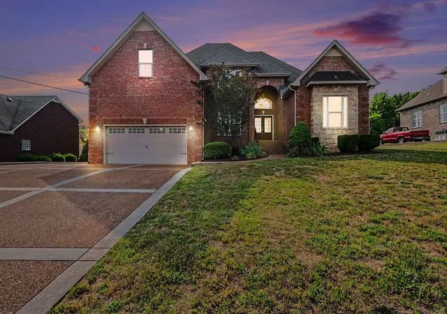 Photo 2 of Single family home for sale at 211 Bonifay Dr, Smyrna, TN 37167 | MLS# 3217133 | Listing updated on 2026-08-24