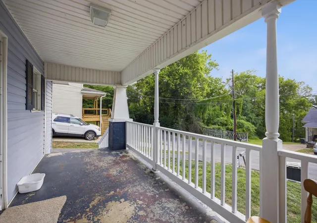 Photo 3 of Single family home for sale at 3906 14th Avenue, Chattanooga, TN 37407 | MLS# 3301757 | Listing updated on 2026-08-14