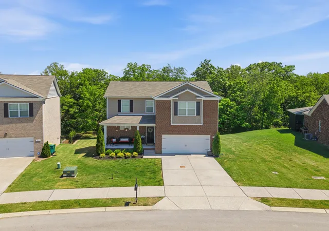 Homes for sale in Spring Hill, TN | 7005 Belmont Dr, Spring Hill, TN 37174 | MLS# 3193069