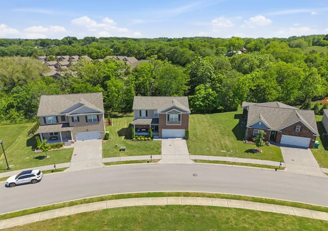 Homes for sale in Spring Hill, TN | 7005 Belmont Dr, Spring Hill, TN 37174 | MLS# 3193069