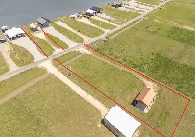 Photo 1 of Land for sale at 510 Riverfront Dr, Clifton, TN 38425 | MLS# 3205452 | Listing updated on 2026-08-18