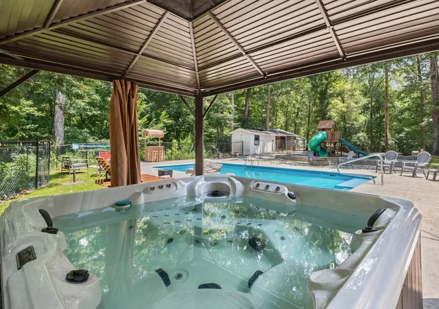 2nd image of 1975 Kelly Rd, Holladay, TN 38341 | MLS# 3215790