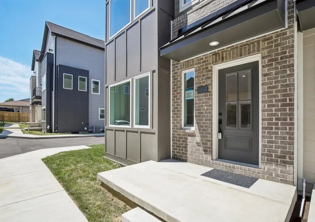 3rd image of 6124 Robertson Ave #12, Nashville, TN 37209 | MLS# 3190950