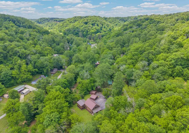 38th image of 825 Shady Pl, Smithville, TN 37166 | MLS# 3204058