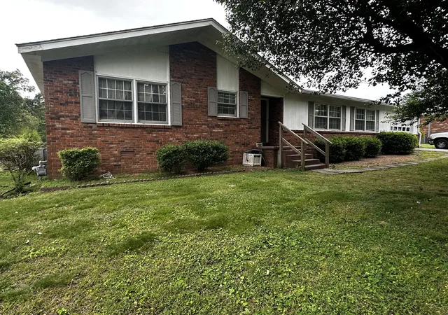 Homes for sale in Lawrenceburg, TN | 1580 Branch Dr, Lawrenceburg, TN 38464 | MLS# 3191056