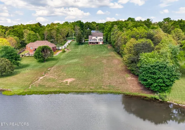 3rd image of 321 Magnolia Lane, Crossville, TN 38555 | MLS# 3191181