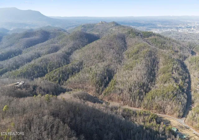 Photo 2 of House for sale at 1145 Little Cvs Rd, Sevierville, TN 37862 | MLS# 3544555 | Listing updated on 2026-09-23