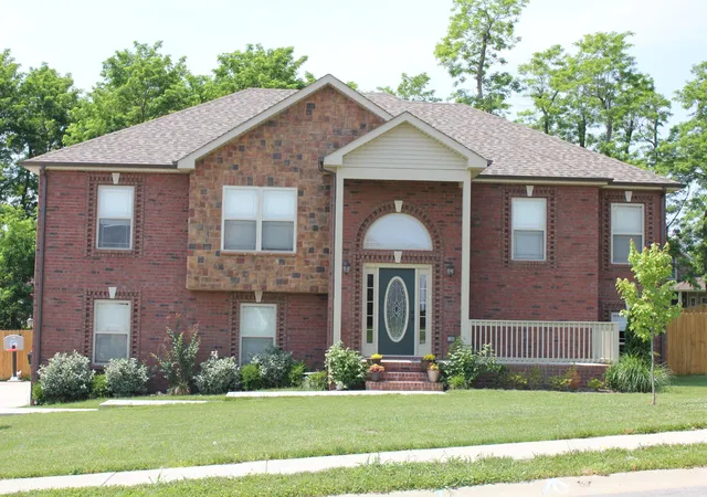 1st image of 1512 Hattie Ln, Clarksville, TN 37042 | MLS# 3191593