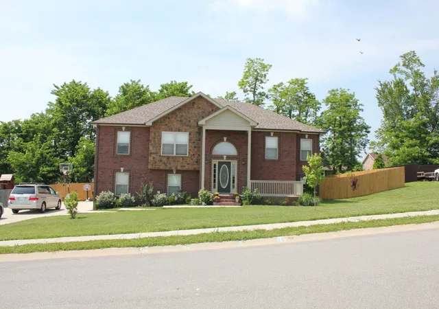 2nd image of 1512 Hattie Ln, Clarksville, TN 37042 | MLS# 3191593
