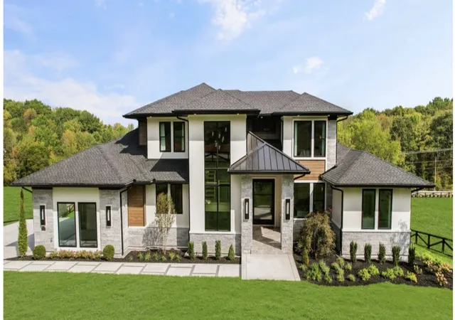 Photo 1 of Single family home for sale at 7132 Bonterra Dr, Franklin, TN 37064 | MLS# 3191528 | Listing updated on 2026-10-25