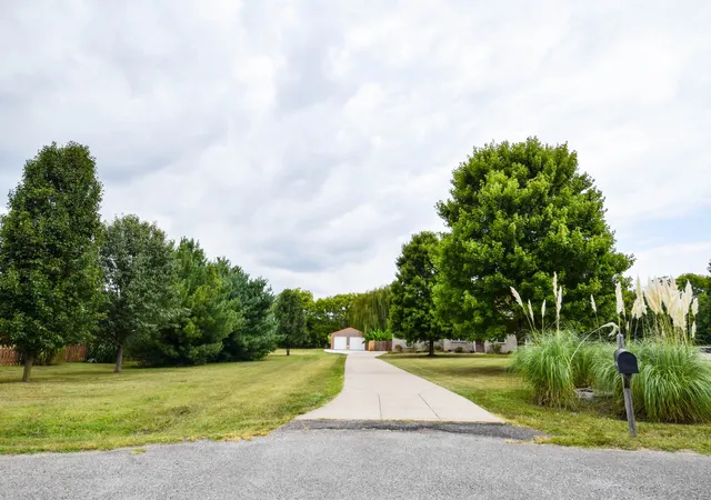 3rd image of 1003 Roland Ct, Cottontown, TN 37048 | MLS# 3208127