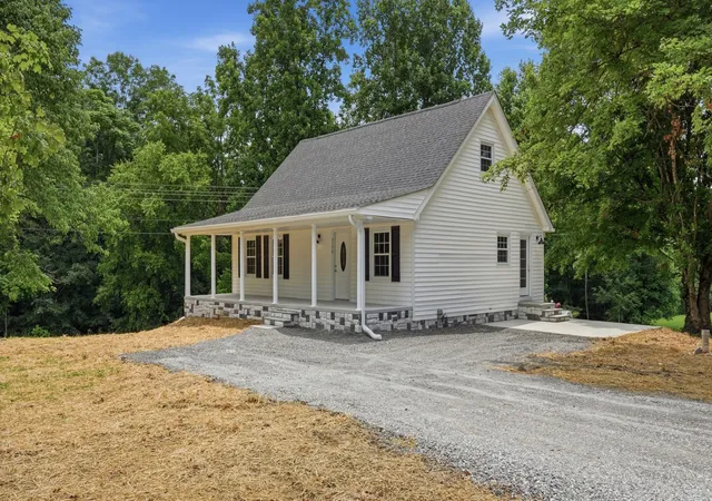 Photo 3 of Single family home for sale at 3152 Tanyard Hl Rd, Lynchburg, TN 37352 | MLS# 3250967 | Listing updated on 2026-08-20