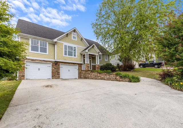 3rd image of 27 Running Oak Dr, Ringgold, GA 30736 | MLS# 3191619