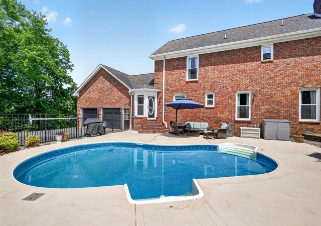 1st image of 1103 Gleaves Glen Dr, Mount Juliet, TN 37122 | MLS# 3193751
