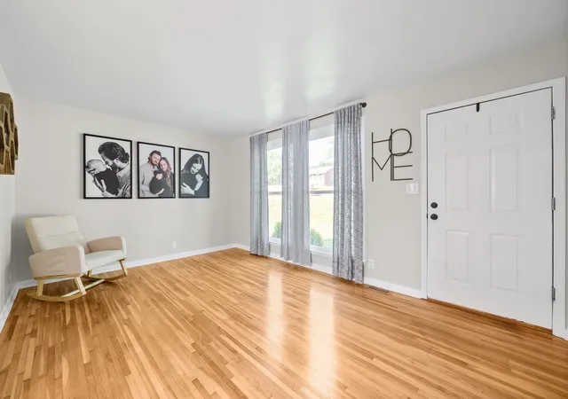 Photo 4 of Single family home for sale at 313 Hilldale Ln, Clarksville, TN 37043 | MLS# 3221594 | Listing updated on 2026-09-20