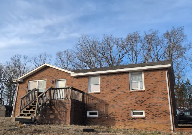 Homes for sale in Indian Mound, TN | 4563 Cumberland City Rd, Indian Mound, TN 37079 | MLS# 3244693