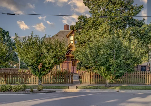 3rd image of 305 4Th Ave S, Franklin, TN 37064 | MLS# 3205274
