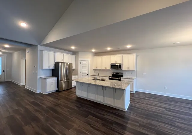 Photo 3 of Single family home for sale at 2402 Blue Heron Dr, Murfreesboro, TN 37128 | MLS# 3251503 | Listing updated on 2026-08-20