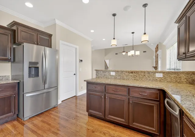 Photo 4 of Single family home for sale at 1305 Royal Oak Ave, Murfreesboro, TN 37129 | MLS# 3191873 | Listing updated on 2026-10-17
