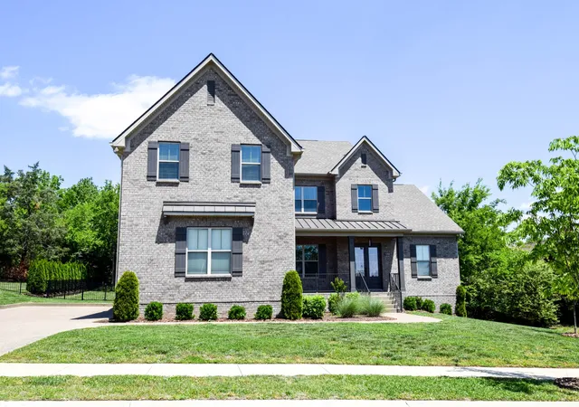 Homes for sale in Gallatin, TN | 1002 Keeneland Dr, Gallatin, TN 37066 | MLS# 3198935