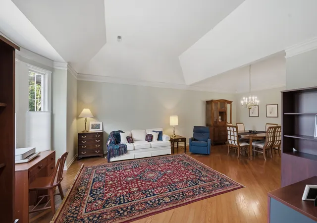 Photo 3 of Sale Pending at 504 Armistead Pl, Nashville, TN 37215 | MLS# 3247731 | Listing updated on 2026-09-02