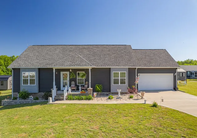 Homes for sale in Summertown, TN | 522 Springwater Dr, Summertown, TN 38483 | MLS# 3193825