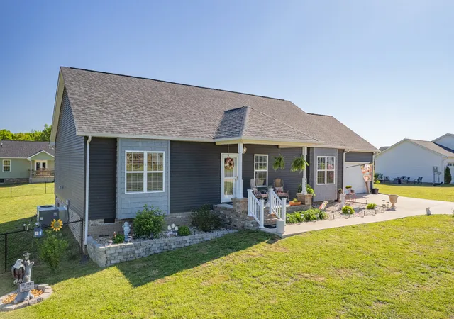 Homes for sale in Summertown, TN | 522 Springwater Dr, Summertown, TN 38483 | MLS# 3193825