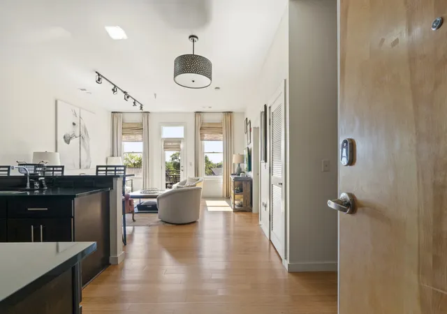 Photo 2 of Condo for sale at 1706 18th Avenue S #304, Nashville, TN 37212 | MLS# 3191870 | Listing updated on 2026-07-25