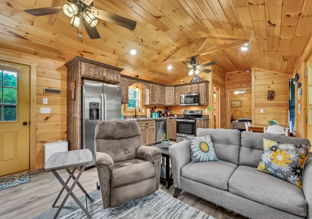 5th image of 3467 Luther Ragan Rd, Palmyra, TN 37142 | MLS# 3197561