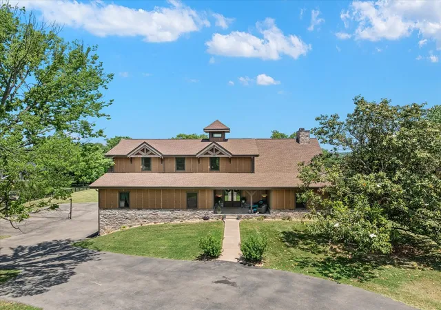 Photo 3 of Sale Pending at 2030 Williams Rd, Nolensville, TN 37135 | MLS# 3193922 | Listing updated on 2026-08-20