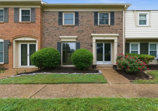 Homes for sale in Nashville, TN | 8207 Sawyer Brown Rd #E3, Nashville, TN 37221 | MLS# 3199243