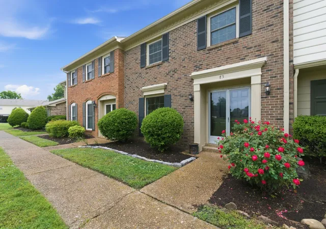 Homes for sale in Nashville, TN | 8207 Sawyer Brown Rd #E3, Nashville, TN 37221 | MLS# 3199243
