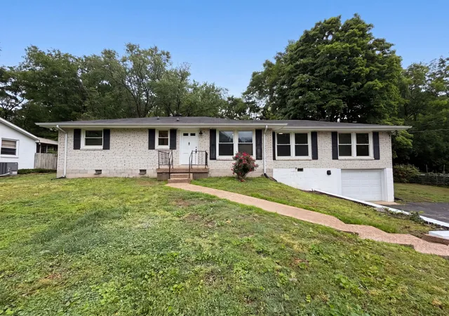 Photo 1 of Sale Pending at 724 Woodmere Dr, Nashville, TN 37217 | MLS# 3192981 | Listing updated on 2026-09-21