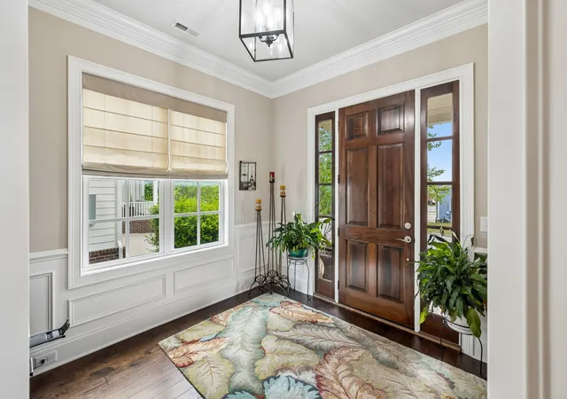 Photo 3 of Single family home for sale at 6050 Maysbrook Ln, Franklin, TN 37064 | MLS# 3198184 | Listing updated on 2026-10-22