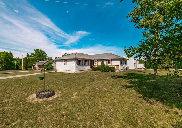 Homes for sale in Bethpage, TN | 1212 Mount Vernon Rd, Bethpage, TN 37022 | MLS# 3193066