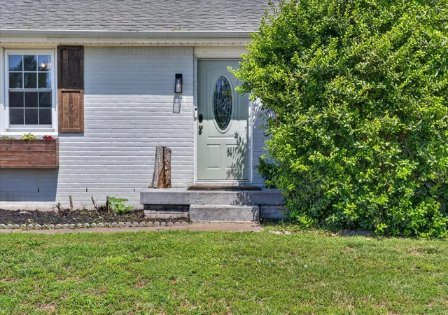 Homes for sale in Clarksville, TN | 2706 W Copeland Ct, Clarksville, TN 37042 | MLS# 3193781